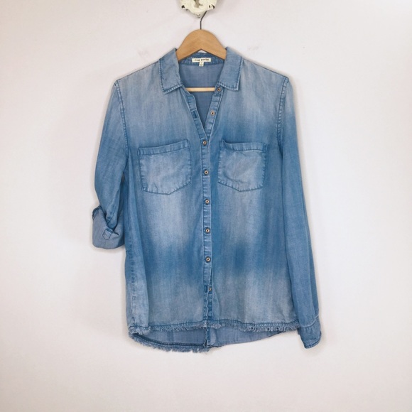 Rag Poets Tops - Rag Poets split hem fray edge chambray denim top